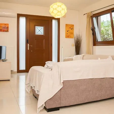 Lila's House With Parking Rhodes City